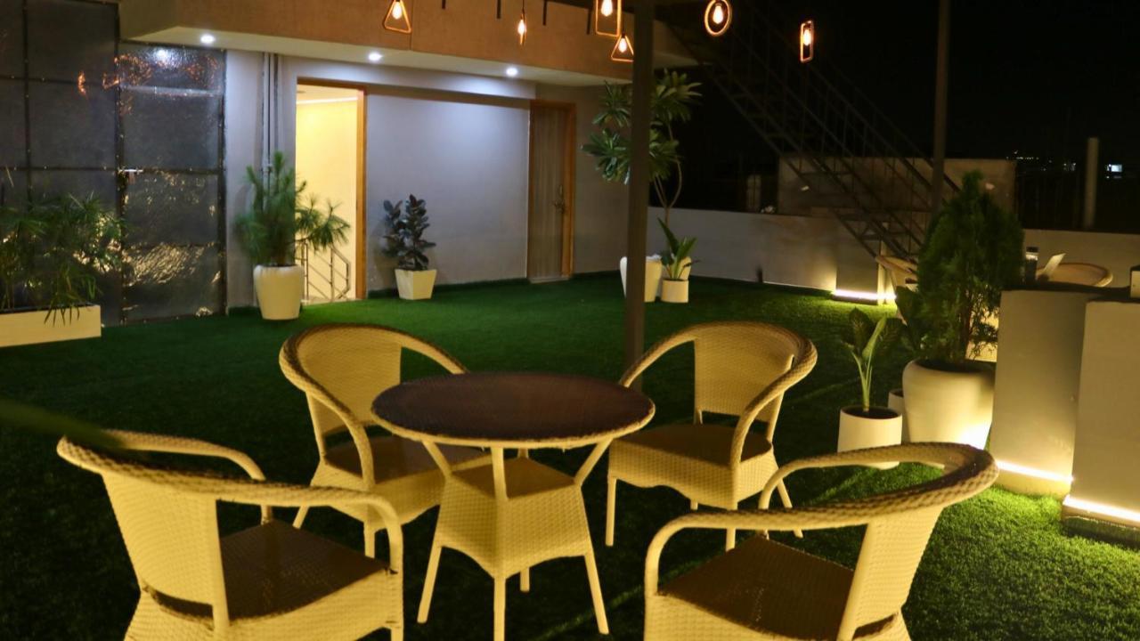 Fuji Ryokan Corporate Stays Ґурґаон Екстер'єр фото